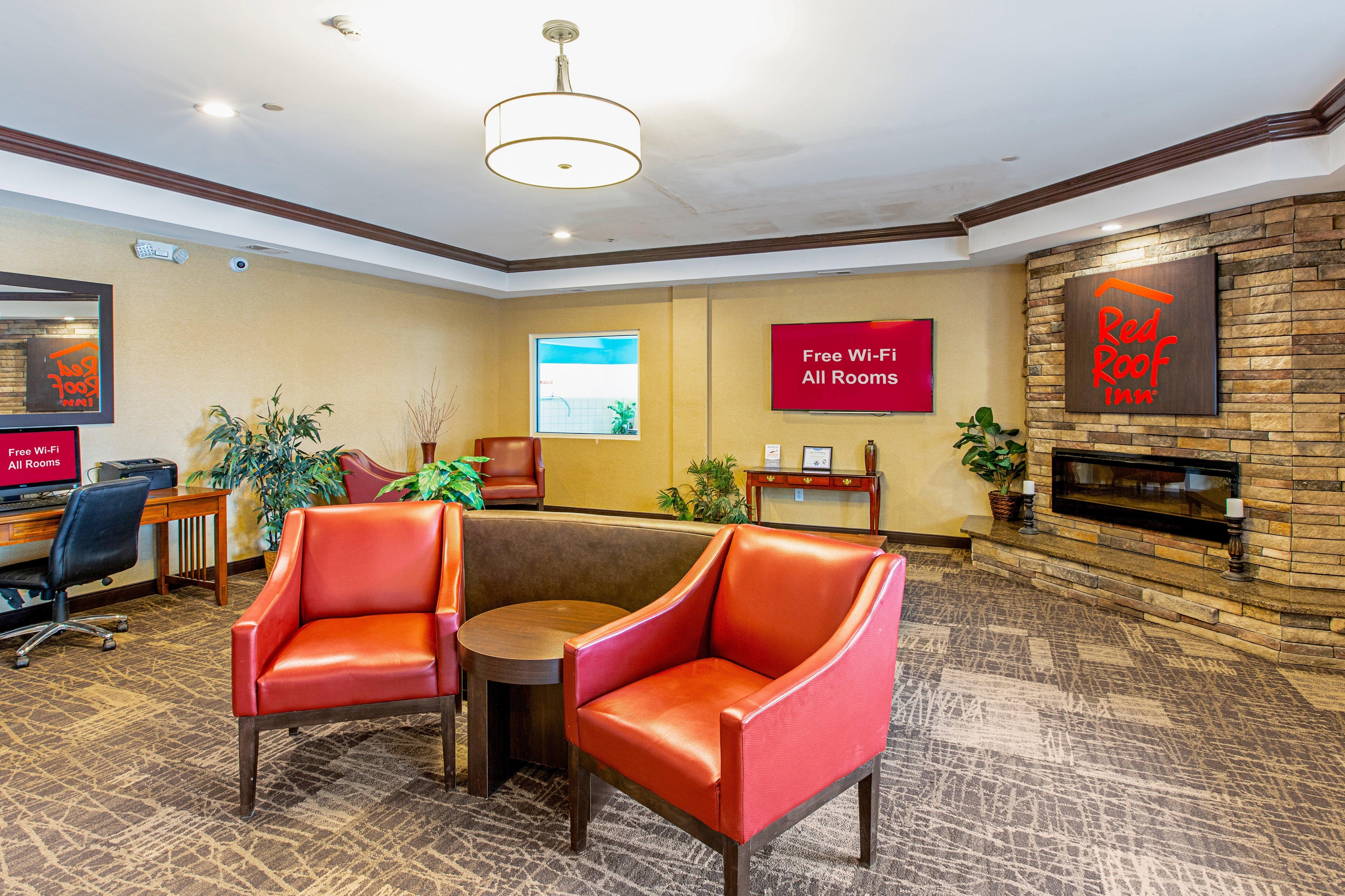 Red Roof Inn & Suites Omaha - Council Bluffs Extérieur photo