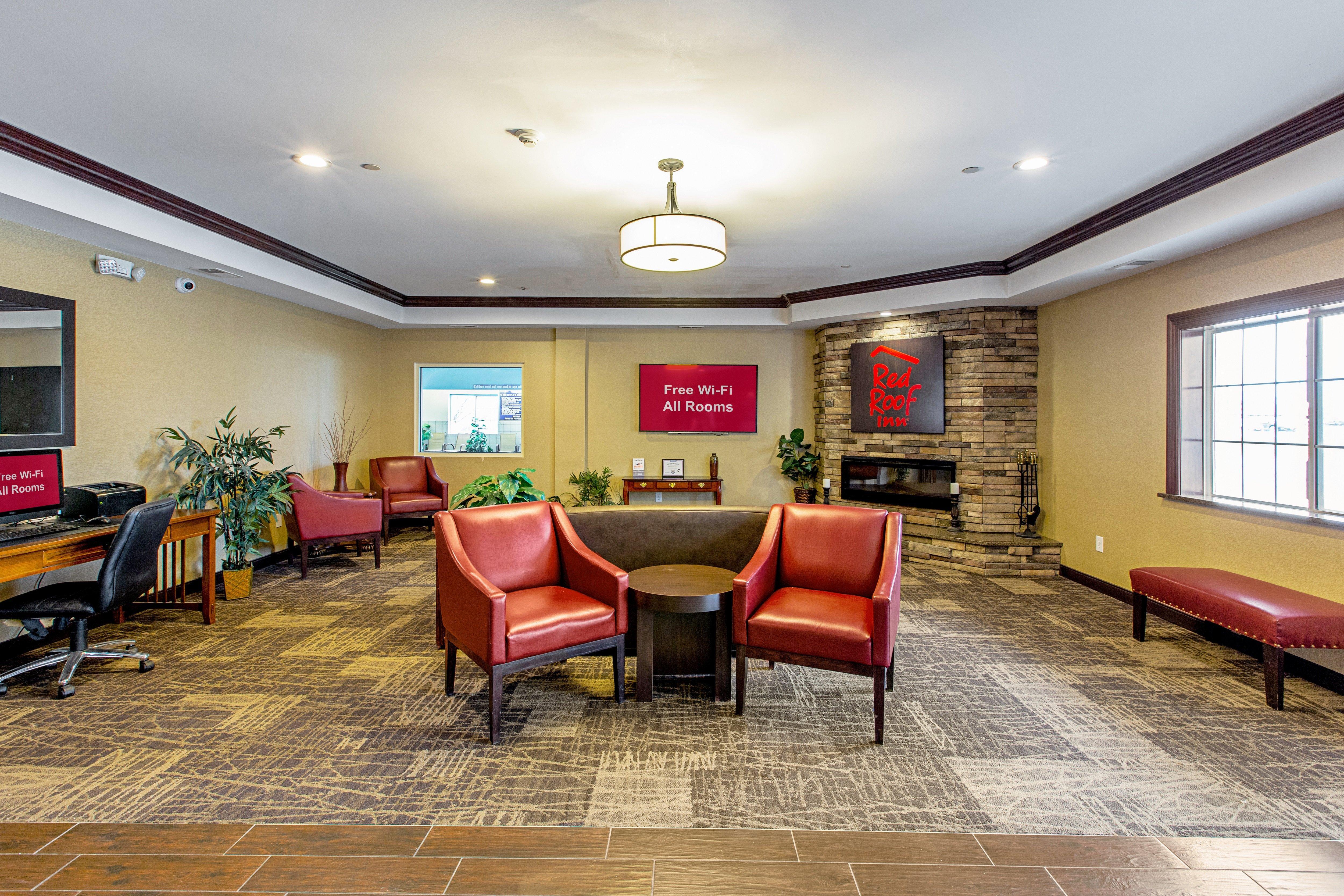 Red Roof Inn & Suites Omaha - Council Bluffs Extérieur photo